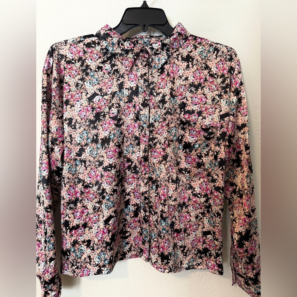 AFRM Nordstrom Black and Pink Floral Satin Button Down Shirt Size Large NWT